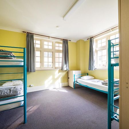 Yha Newcastle Beach Exteriör bild
