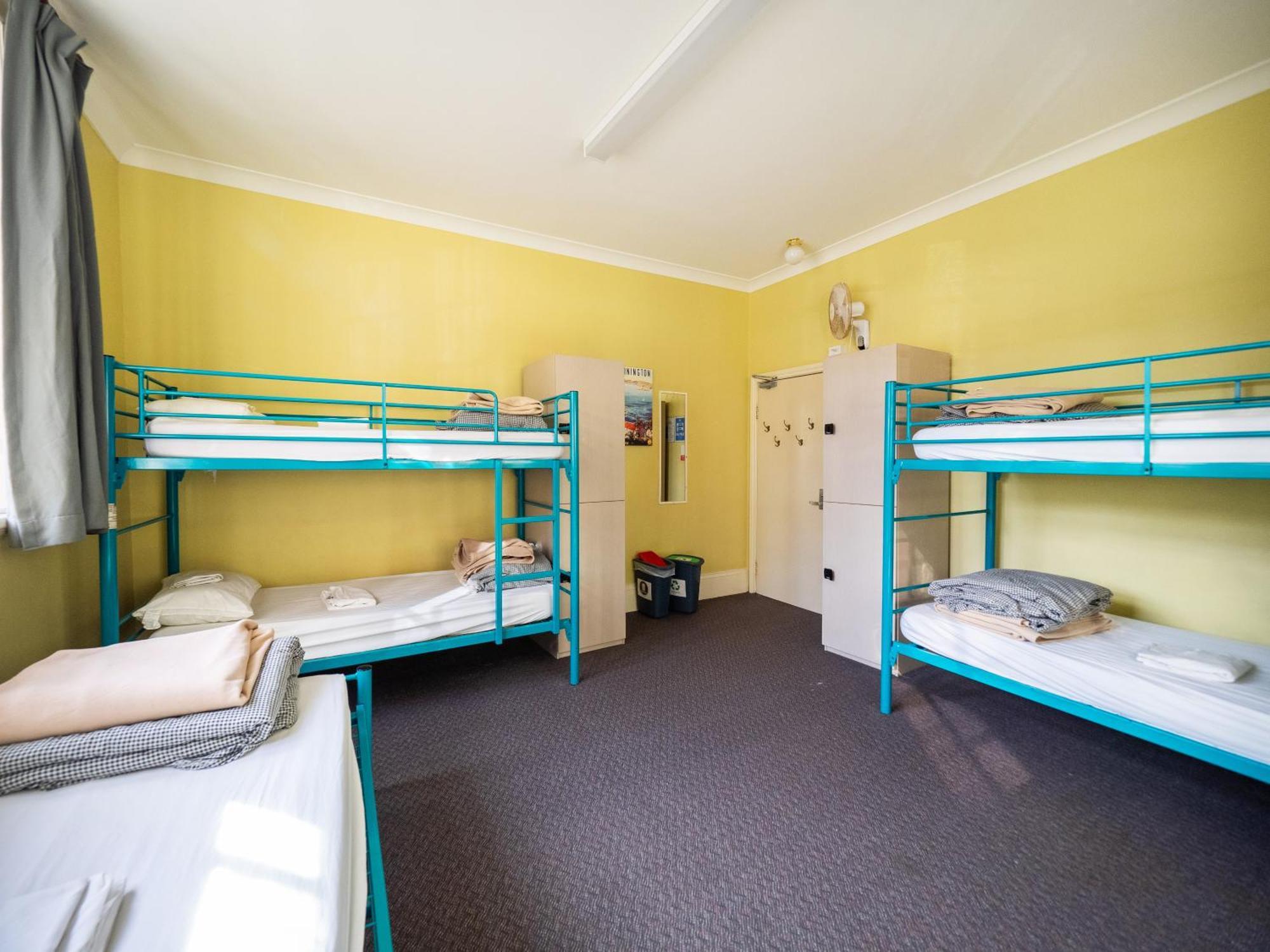 Yha Newcastle Beach Exteriör bild
